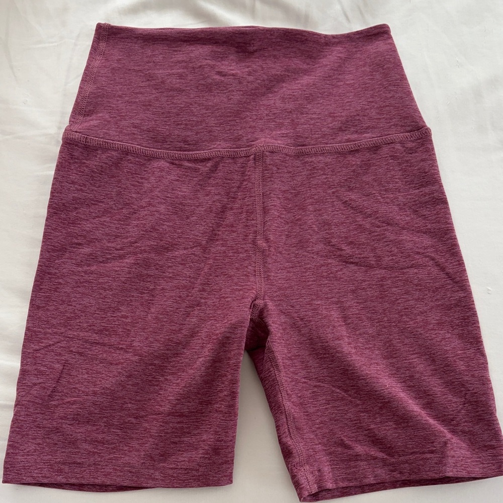 Beyond Yoga Space Dye Women's High-Waisted Purple Shorts
